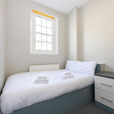 Spacious Room With Shared Facilities London Exteriör bild